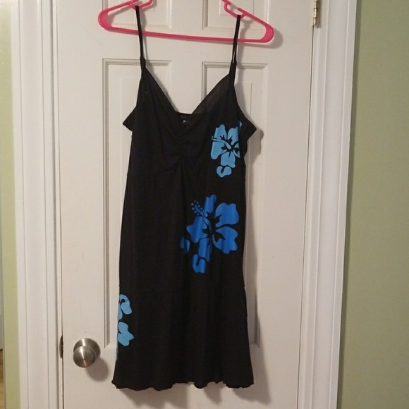 VENUS Dresses & Skirts - Venus black with blue flowers cover up M